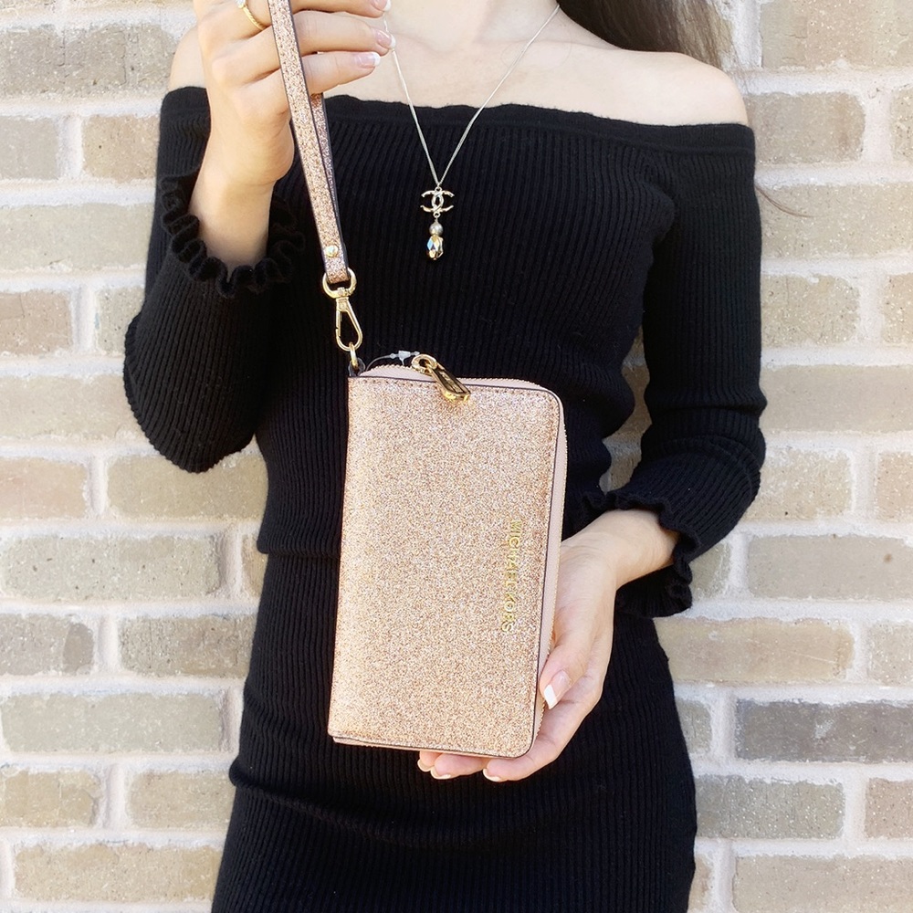 Gaby’sBags- Michael Kors rose gold wallet - Picture 4 of 8
